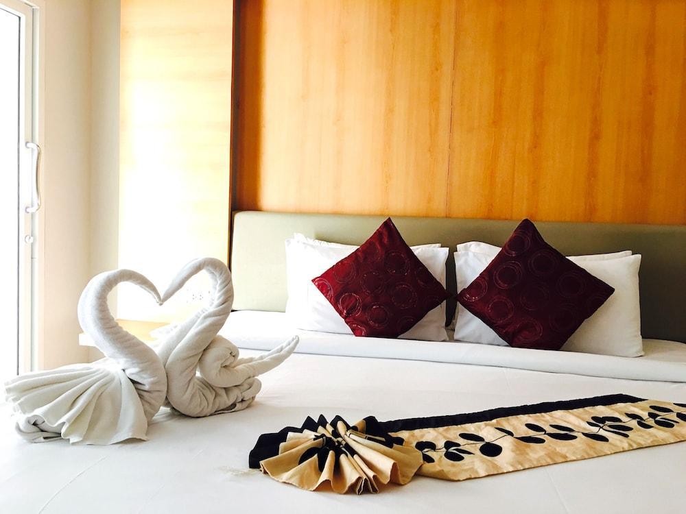 Andatel Grande Patong Phuket Esterno foto