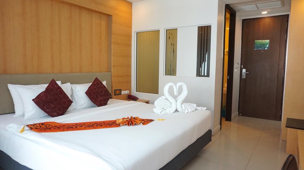Andatel Grande Patong Phuket Esterno foto