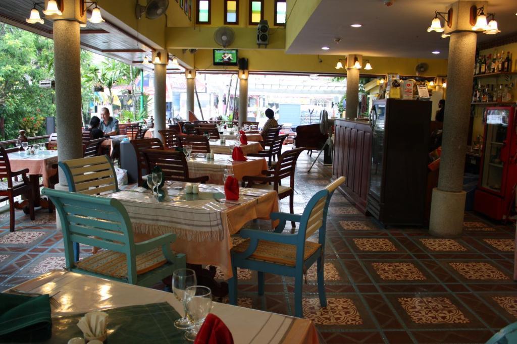 Andatel Grande Patong Phuket Ristorante foto